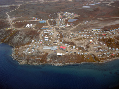 Cape Dorset town picture